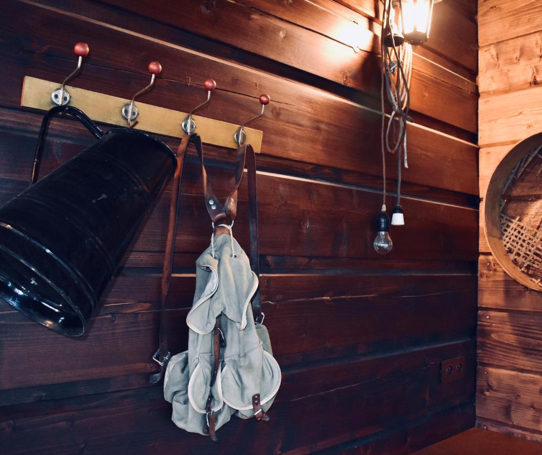ブレズノ Drevenica Emilka, 5 Min Restauracia, Z Terasy Vyhlad Na Kralovu Holu A Polomske Ocko, Gril, Ohnisko, Kotlikヴィラ エクステリア 写真